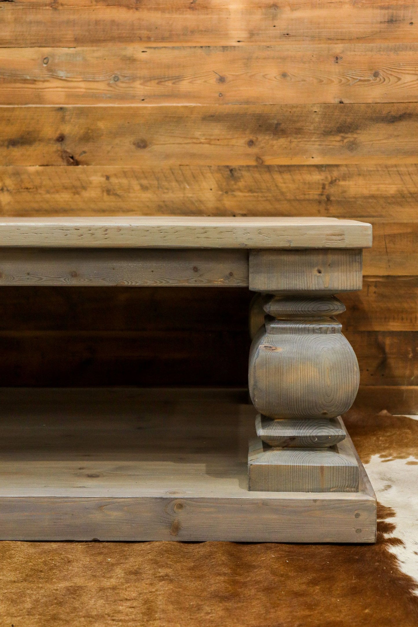 KRUGER FARMHOUSE COFFEE TABLE :