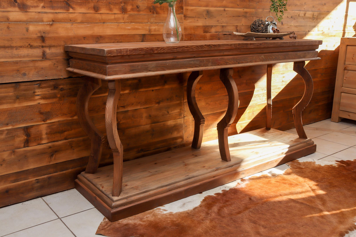 STEENBERG FARMHOUSE CONSOLE TABLE :